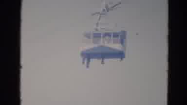 Minnesota (1976): Cable Car Leaving For A Panoramic Tour In A Very Busy Tourist