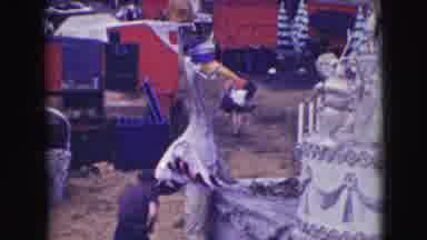 Ringling Brothers Sarasota Florida (1948): In A Fun Fair Ladies In Pink And A Guy