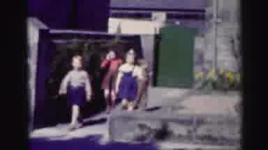 Edinbourgh Scotland (1952): Four Children Walking Through Stone Garden On A Sunny