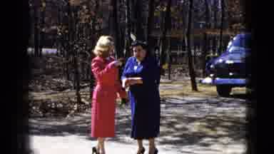 New York City (1956): The Two Ladies Are Doing Talking In The Garden Place