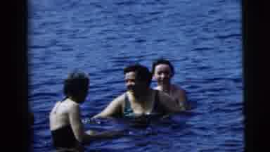 Camden New Jersey (1962): Four Woman And One Boy Swimming In A Large Lake