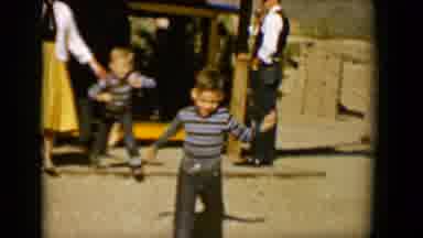 Tucson Arizona USA (1958): Two Child Are Crossed The Road And They Are Look Like
