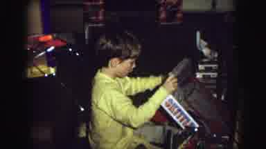 Lynbrook New York USA (1976): Opening Presents On Christmas Morning