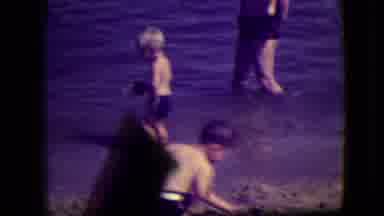 South Haven Michigan (1946): Having Fun Under The Sun! W/ Dad And The Kids (Beach