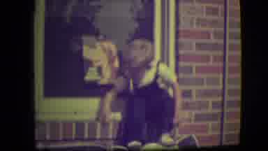 Park Ridge Illinois (1946): 8mm Video Of A Child Sitting On A Ledge Eating A