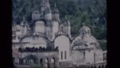 Bombay India (1946): Aerial View Of An Ancient Palace Amid Verdant Forested