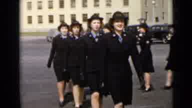 New York (1947): Women In Pay Attention