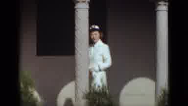 New York (1947): A Stroll Through The Garden