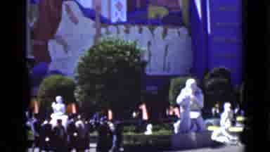 San Francisco California (1937): Taking In The Attractions At The Theme Park And