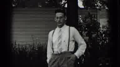 New York USA (1939): Old Video Of Men Smiling In Garden