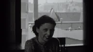 New York USA (1939): Two People Speaking It To Each Other