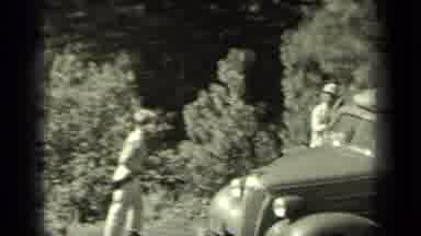 Klamath California (1937): Guys With Guns Pointing To The People Getting Out Of
