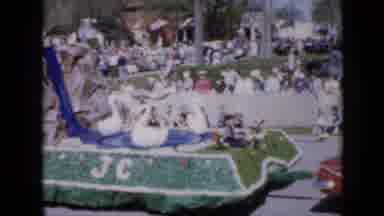 Iowa USA (1959): White Swan Parade Float