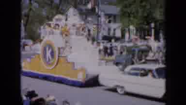Iowa USA (1959): Parade Of Beauty Queens On Float