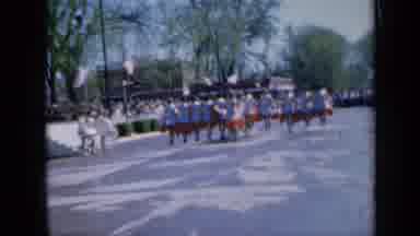Iowa USA (1959): Cheerleaders Rotating In Formation