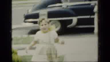 New York (1948): Elderly Woman With 2 Children Walk Up A Drive Followed By Another