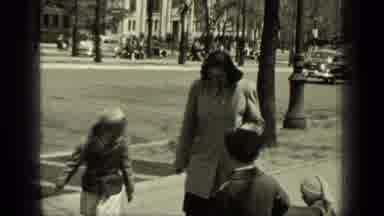 New York (1949): Mother Shows Daughter Hopscotch Street Game