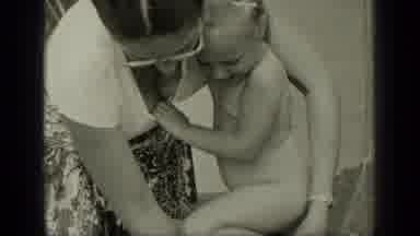New York (1949): Mother Taking Care Of Her Daughter After The Child Bathes In The