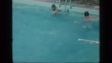 New York (1957): People Water House