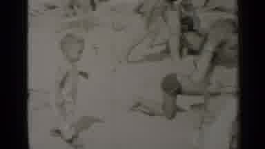 New York (1947): The Family Is Playing On The Beach