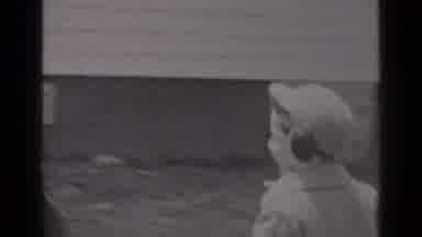 New York (1947): A Black-And-White Video Of Old-Fashion Folks Rushing Around