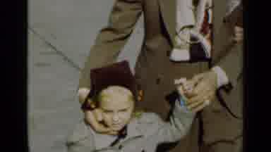New York (1947): Husband Wife Small Girl Child Well Dressed Walking Hand In Hand