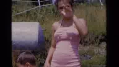 New York (1951): First Time Video Maker Shows Family In Swimwear Waiting Too Long