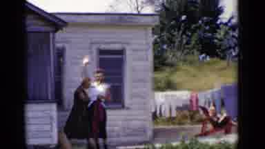 New York (1951): Relaxation And Life: How A Family Lived Before World War Two