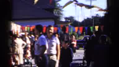 Mineola New York (1966): Scene Of Crowd Gathered To Look At Goods Then Lady In