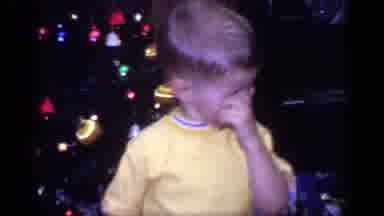 California USA (1968): Having A Smooth Home Visit From Santa Clause With Lots Of