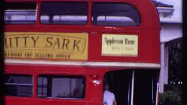 Bahamas (1969): People Who Are Going Up In A Red Autobus