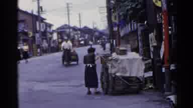 Japan (1953): An Asian City's Preparation For Another Week Day