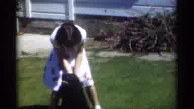 New Orleans Lousiana (1949): The Woman Play With Dog