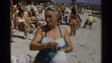 New York USA (1954): People On The Beach