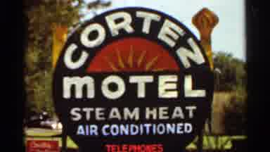 Kansas City Missouri (1965): Highway Motel Like Restaurant