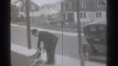 New York (1939): Dad Holding Daughter While Y Walk With Each Other