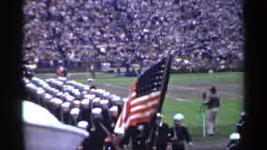 San Francisco California (1944): United States Navy Soldiers Mrs On Field Carrying