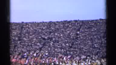 San Francisco California (1944): Large Crowd Gr In Stimuli And Watches S Man Mrs