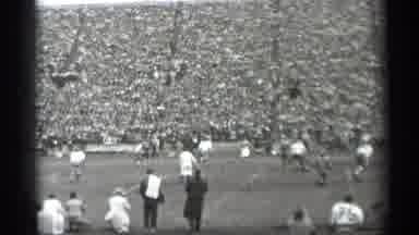 San Francisco California (1944): Old Film Comer Captures People Playing Football