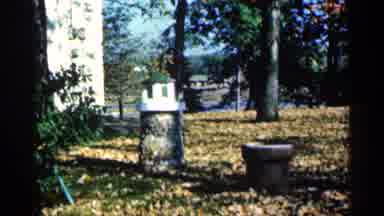 Minnesota USA (1961): The Olden Stone Of The Bird House Wells