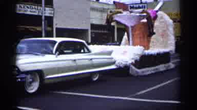 Minnesota USA (1961): Car Pulling Flo Of Martini Glass Int Beer And Bottle Of Wine