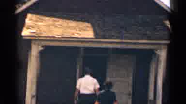 Colorado USA (1963): Couple Visiting Old House With Models