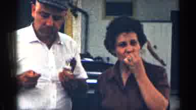 Texas USA (1963): Older Couple Eating Outside Sandwiches Coffee Vintage Home Movie