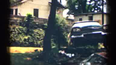 Texas USA (1963): Old Cars Irked One House