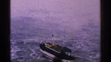 Niagra Falls Canada (1964): Boat Ekes Off In Ocean While Fountain Bubbles Water