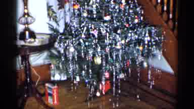 New York (1955): Christmas Tree With No Gifts In Living Room Next To Mp