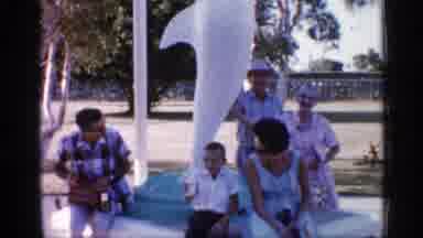Alabama (1958): Wonderful Family Enjoys Breeze And Full Park W With Joy