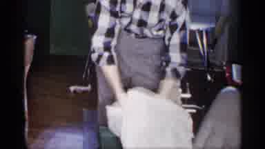 Michigan (1959): Mom Dad Gift Child Gun Run Open Ply Shoot