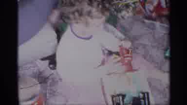 New York (1959): Lovely Christmas Morning Gift Opening With The Family