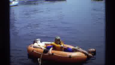 New York (1973): Adult Woman And Two Children On An Inflatable Raft In A Lake Nice